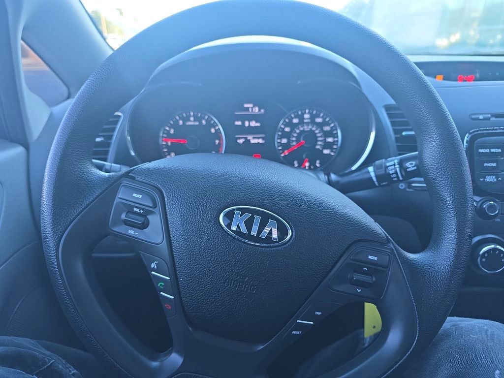 Used 2018 Kia Forte LX image 13