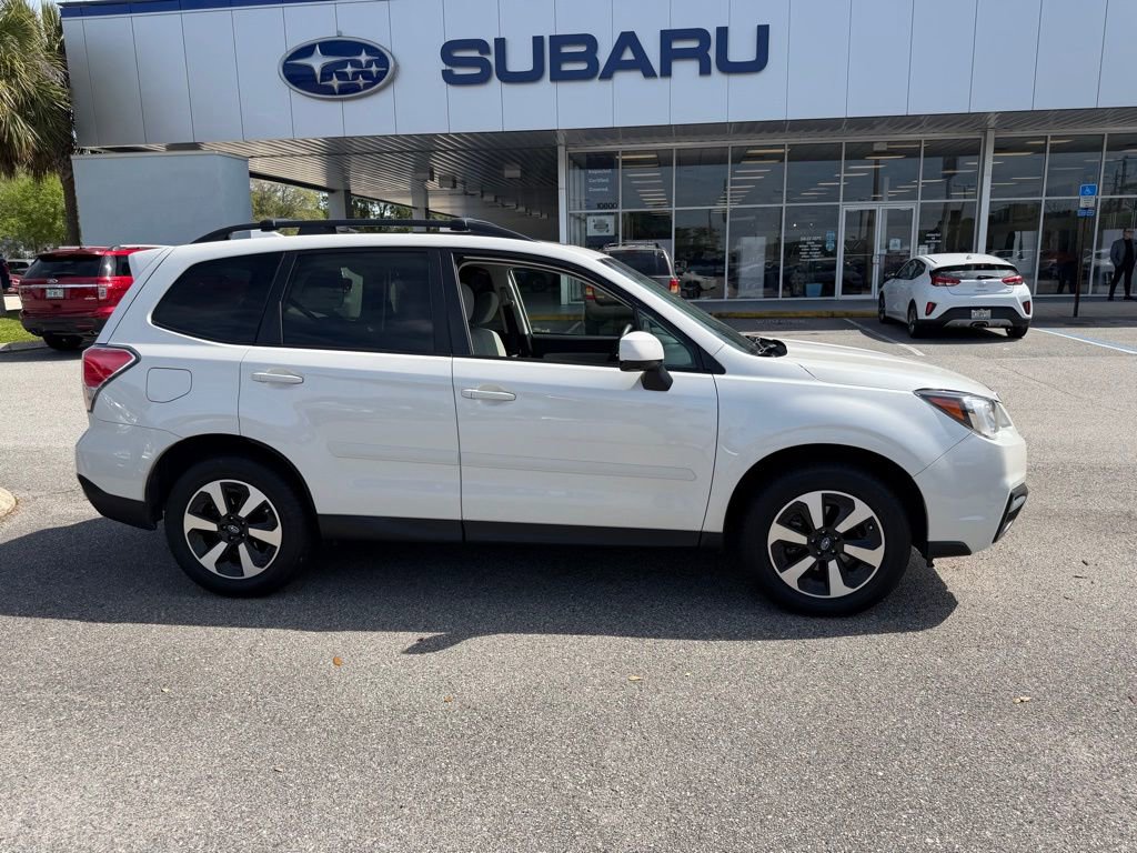 Used 2018 Subaru Forester 2.5i Premium AWD/4WD image 2