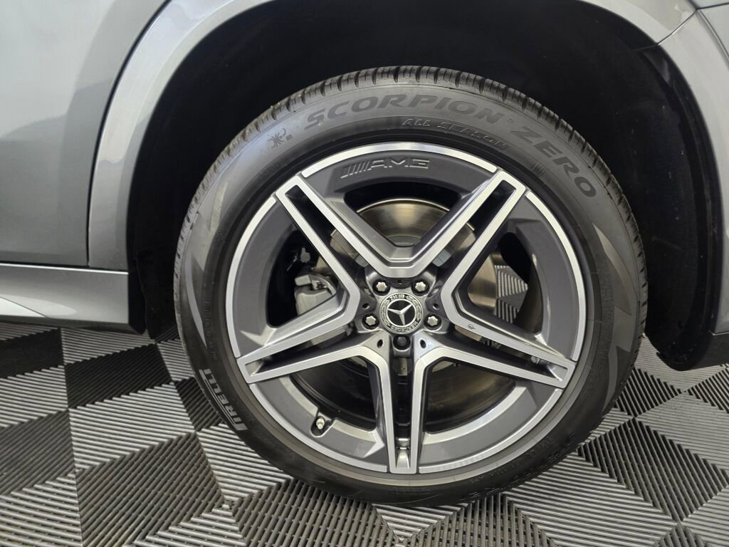 Used 2024 Mercedes-Benz GLS 450 GLS 450 image 21