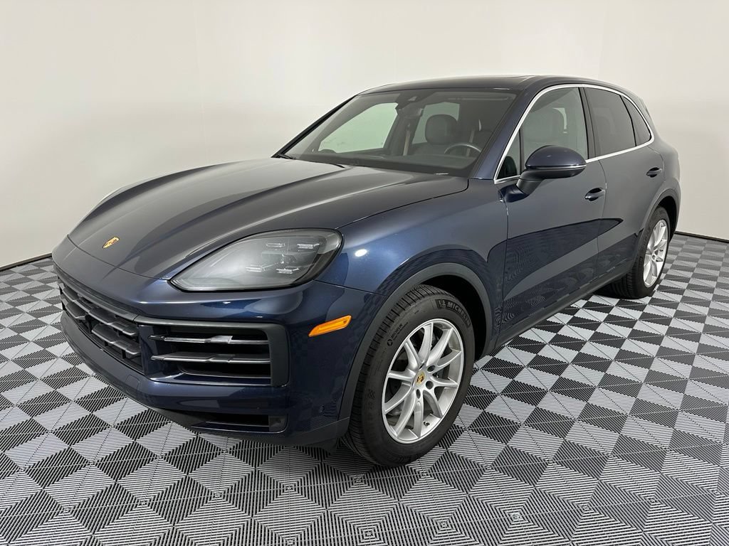 Certified 2024 Porsche Cayenne w/ Premium Package Plus (PFM) AWD/4WD image 7