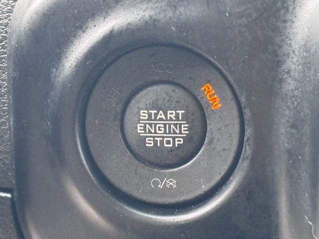 Used 2020 Jeep Wrangler Unlimited Sahara image 19