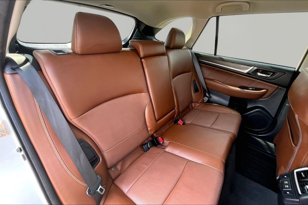 Used 2019 Subaru Outback 2.5i Touring AWD/4WD image 27