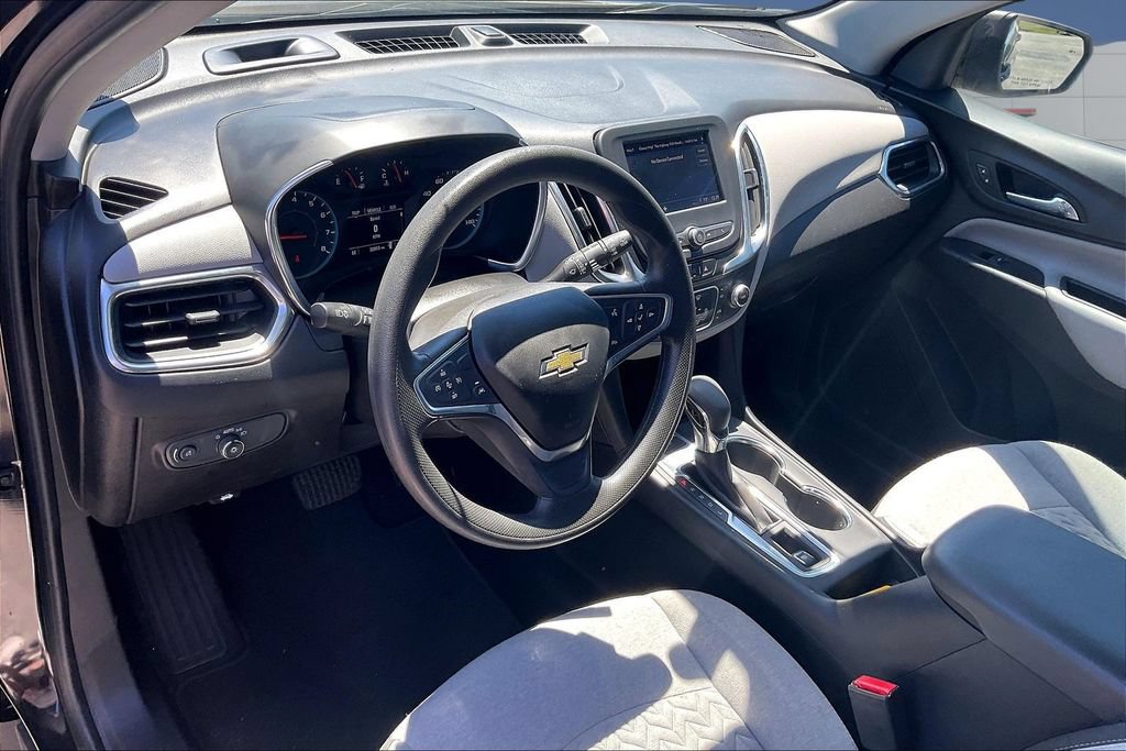 Used 2022 Chevrolet Equinox LS AWD/4WD image 17