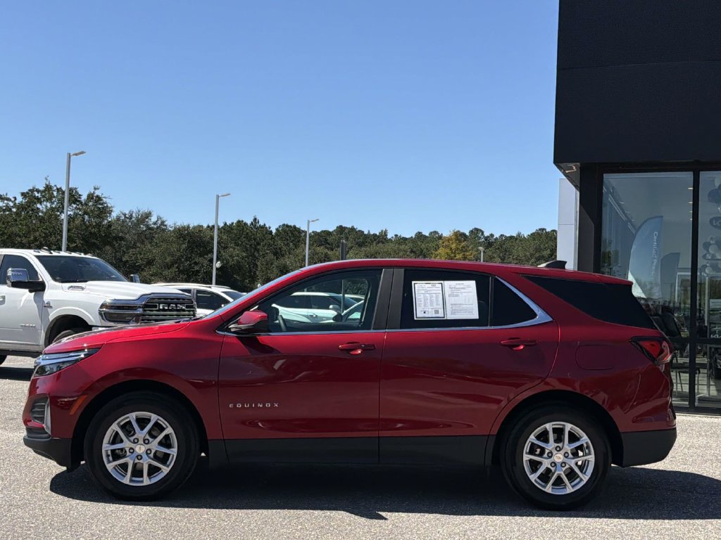 Used 2024 Chevrolet Equinox LT FWD image 32
