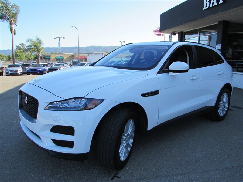 Used 2017 Jaguar F-PACE Prestige AWD/4WD image 4
