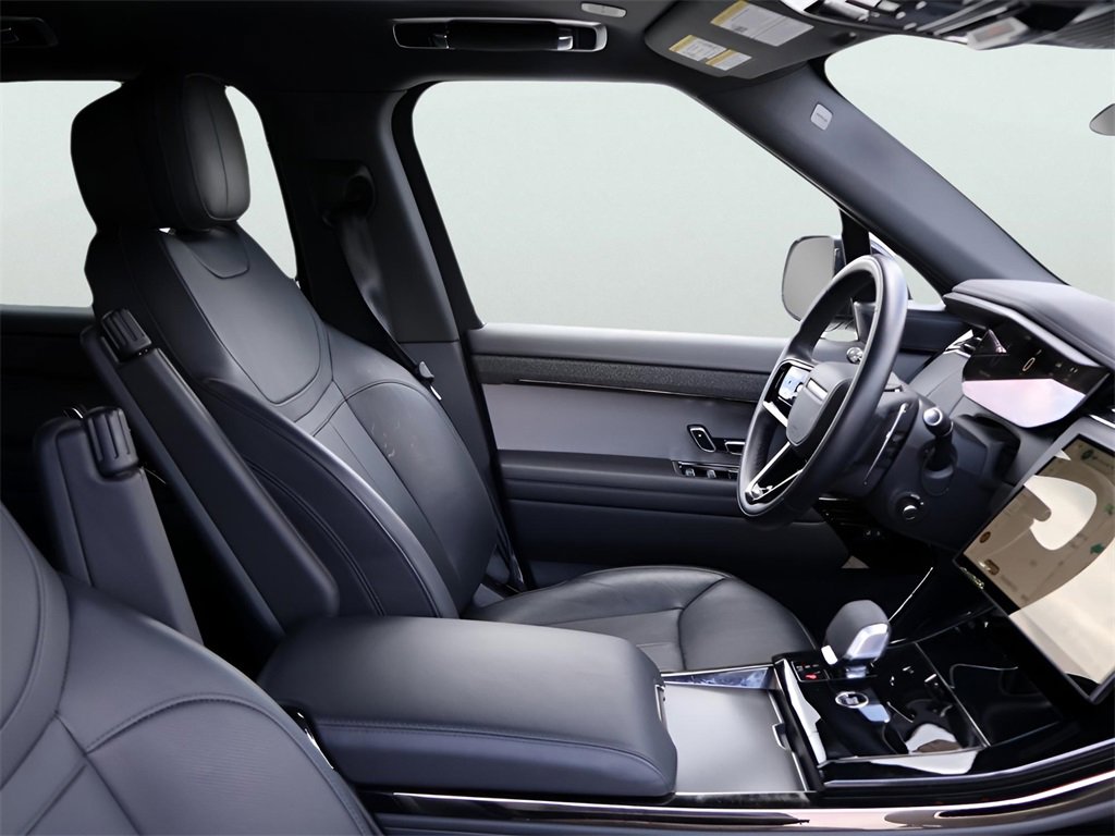 Used 2024 Land Rover Range Rover Sport Dynamic SE image 9