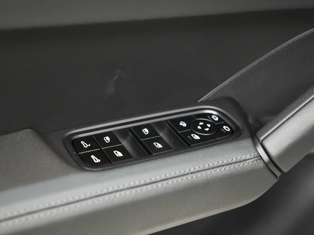 New 2026 Porsche Cayenne AWD/4WD image 22
