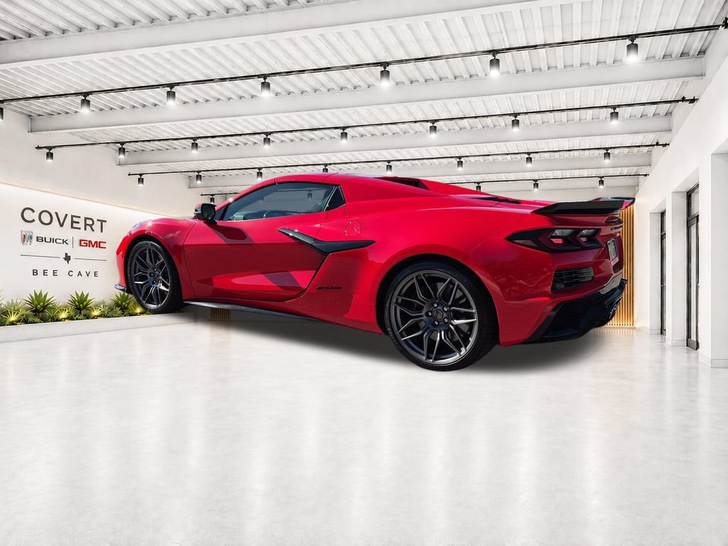 Used 2024 Chevrolet Corvette Z06 RWD image 10