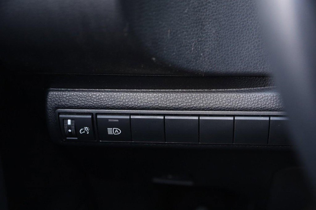 Certified 2023 Toyota Corolla SE image 19