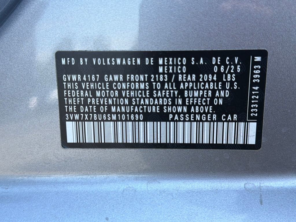 Used 2025 Volkswagen Jetta SE w/ Sunroof Package FWD image 33