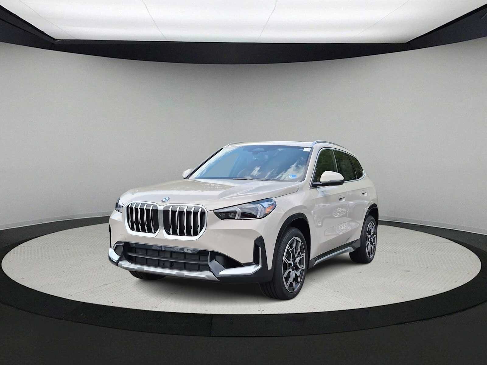 New 2027 BMW X1 xDrive28i AWD/4WD image 4