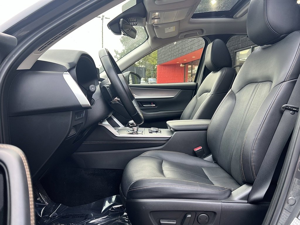 Used 2024 MAZDA CX-90 3.3 Turbo w/ Preferred Plus image 23