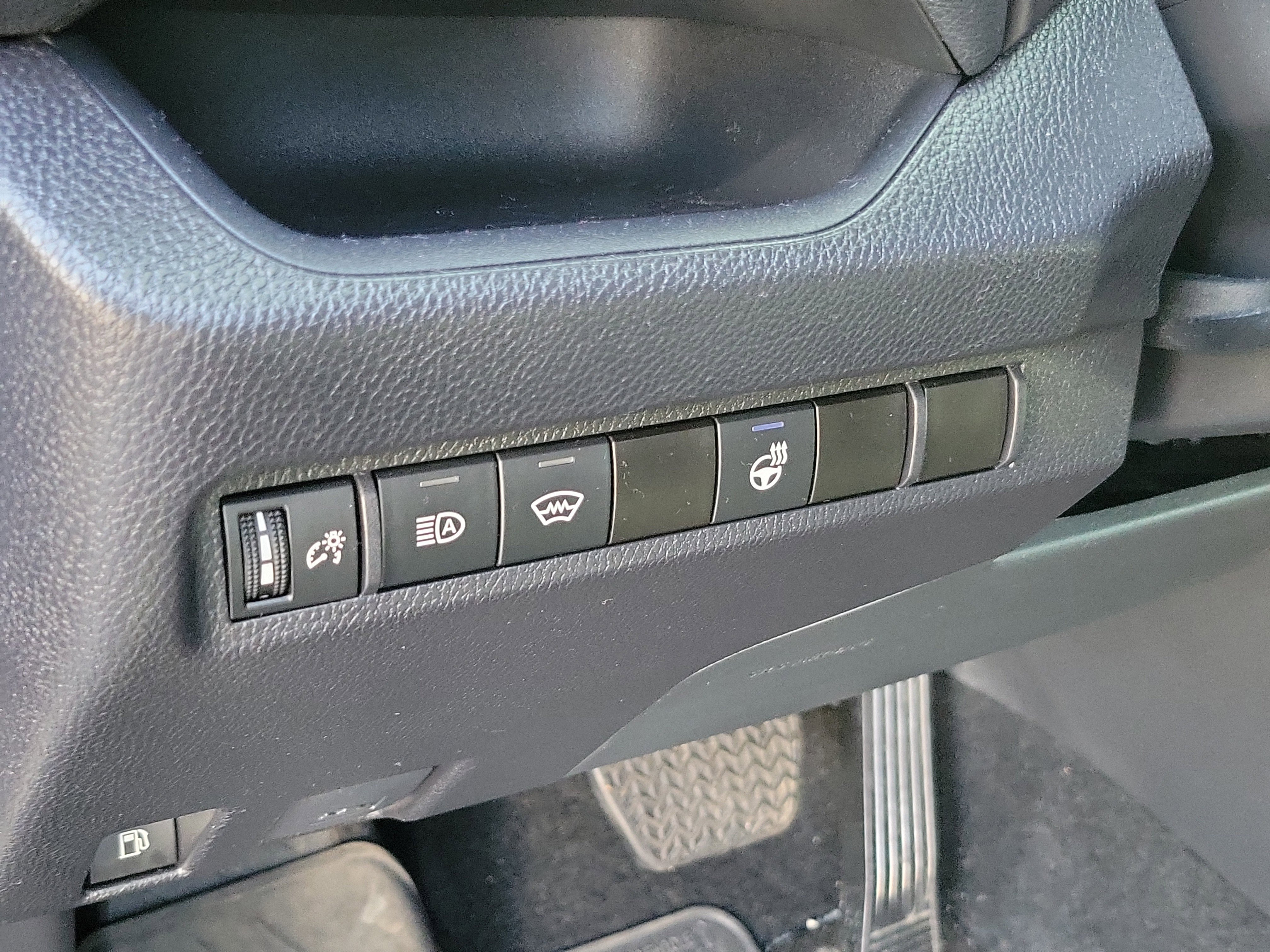 Used 2025 Toyota RAV4 Woodland Edition w/ Weather Package image 21