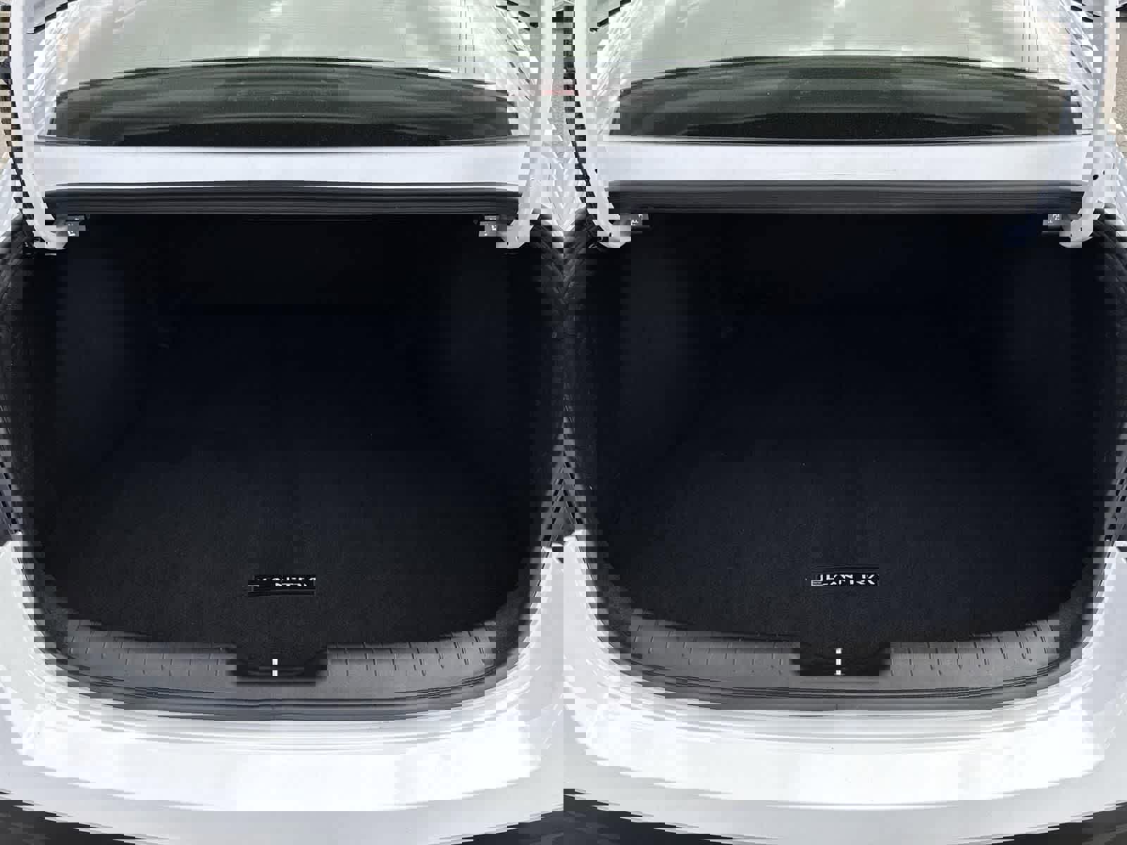 Certified 2025 Hyundai Elantra SEL image 27