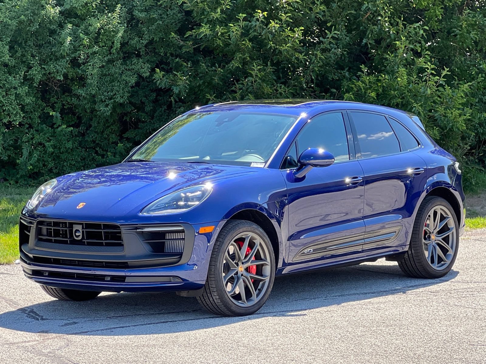 Certified 2026 Porsche Macan GTS AWD/4WD image 1