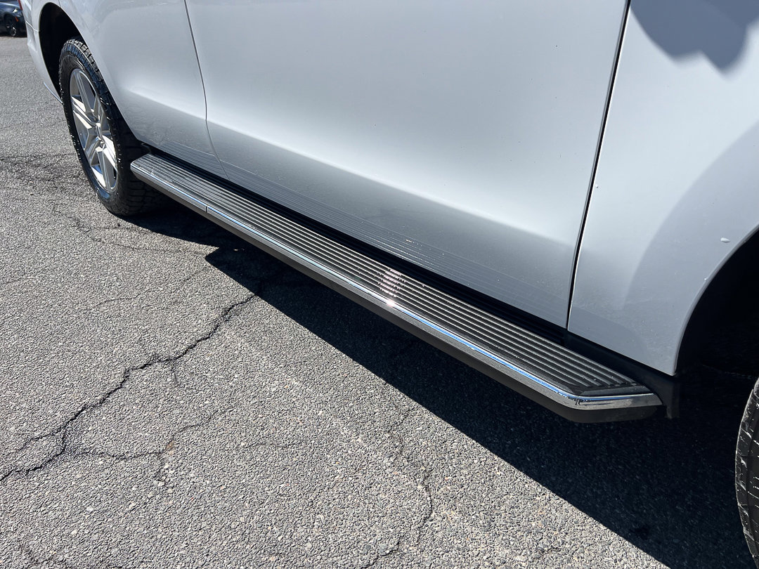 Used 2020 Ford Expedition XLT w/ Equipment Group 202A AWD/4WD image 14