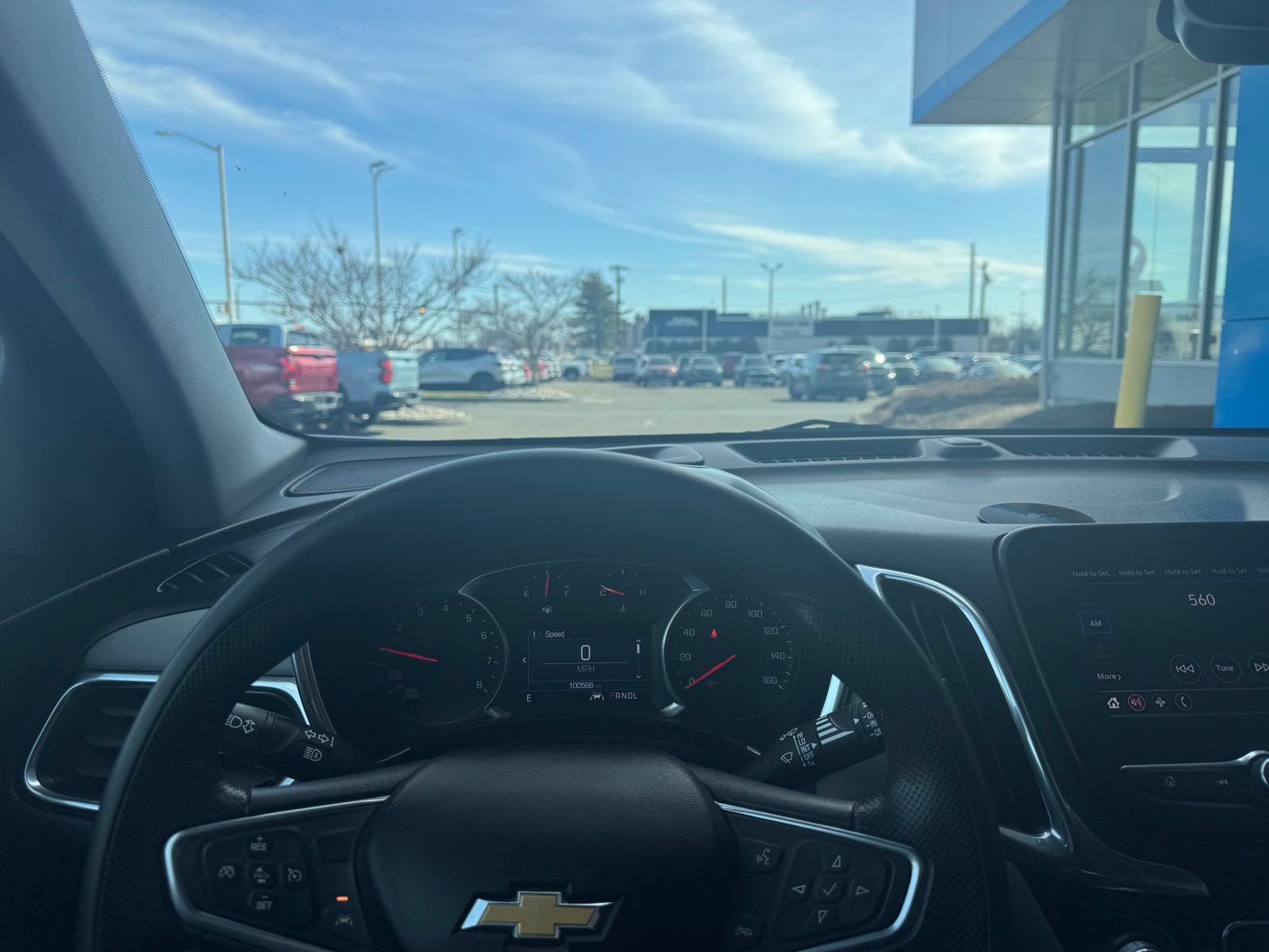 Used 2020 Chevrolet Equinox LT AWD/4WD image 2