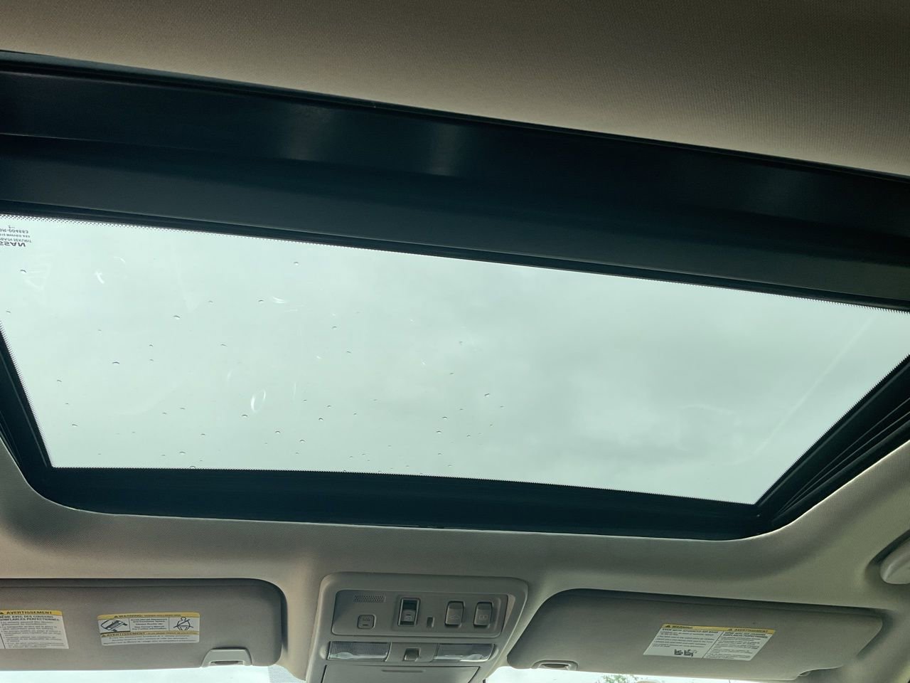 Used 2020 Nissan Titan SL w/ Moonroof Package RWD image 13