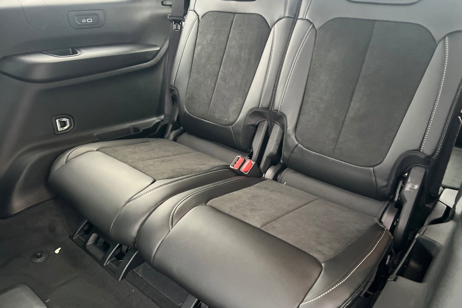 New 2025 Jeep Grand Cherokee L Altitude image 15