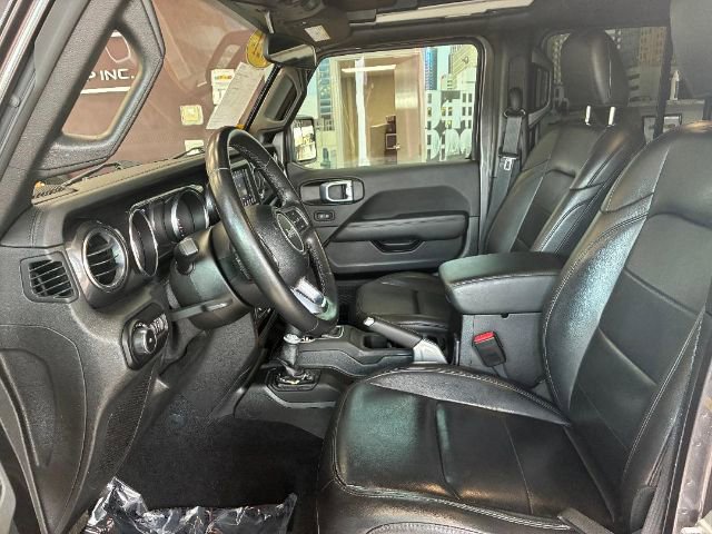Used 2021 Jeep Wrangler Unlimited Sahara image 29