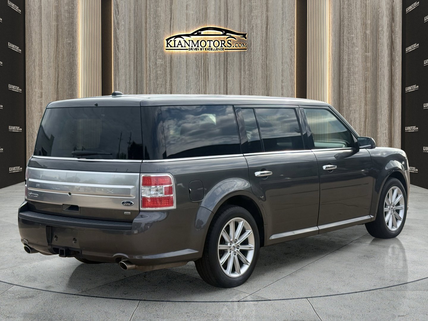Used 2019 Ford Flex Limited w/ Equipment Group 301A AWD/4WD image 7