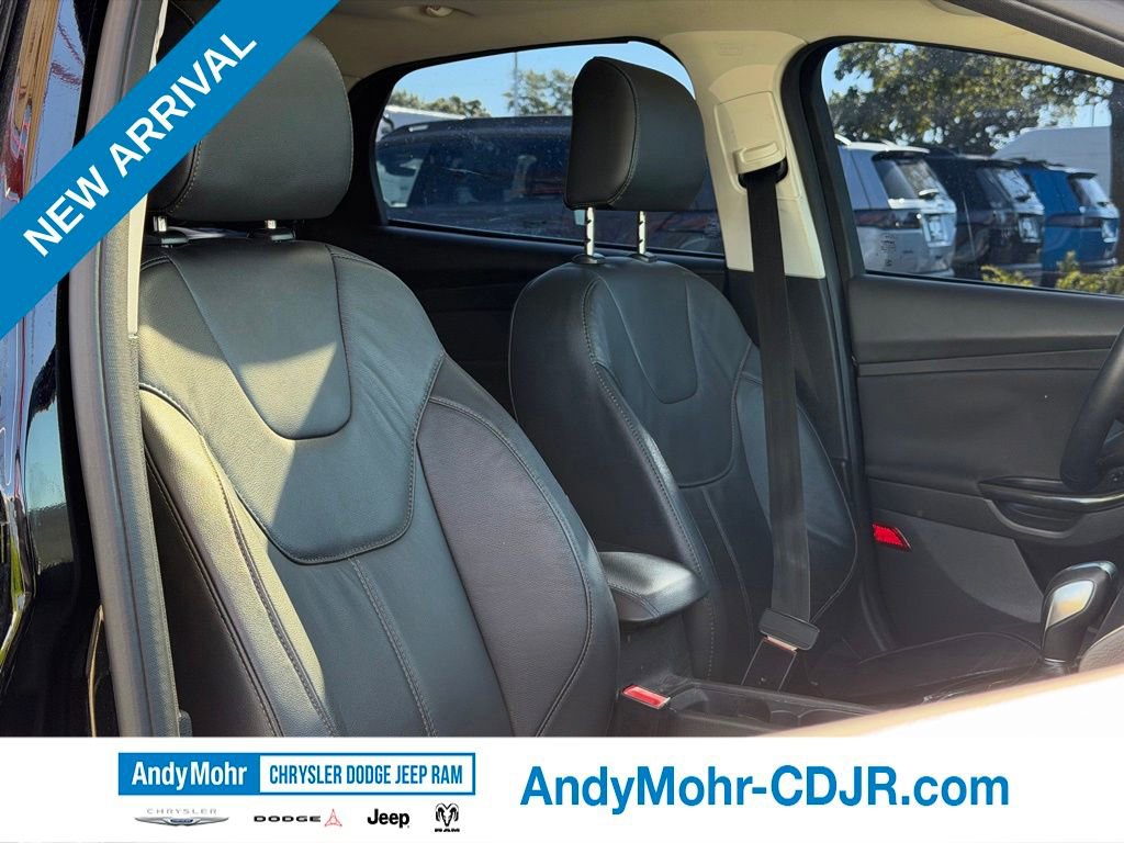 Used 2016 Ford Focus Titanium FWD image 28