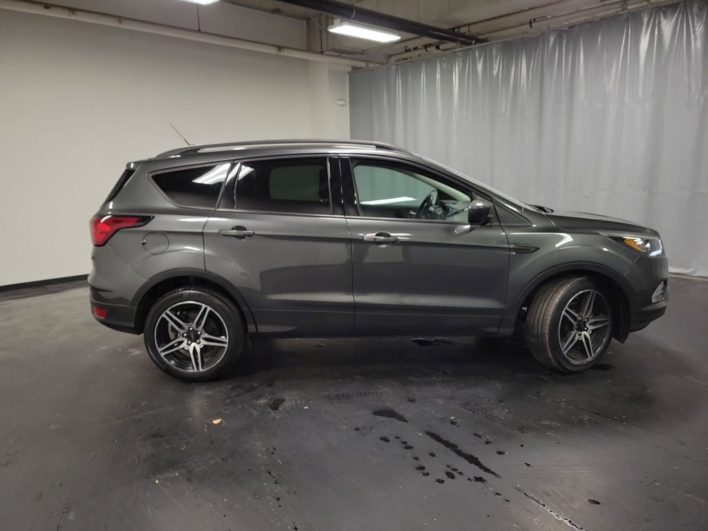Used 2019 Ford Escape SEL image 10