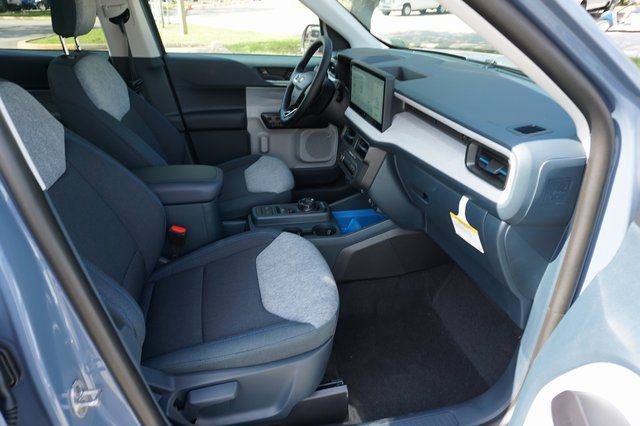 New 2025 Ford Maverick XLT w/ XLT Luxury Package AWD/4WD image 3