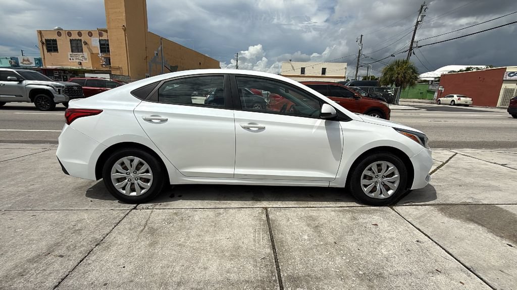 Used 2021 Hyundai Accent SE FWD image 15