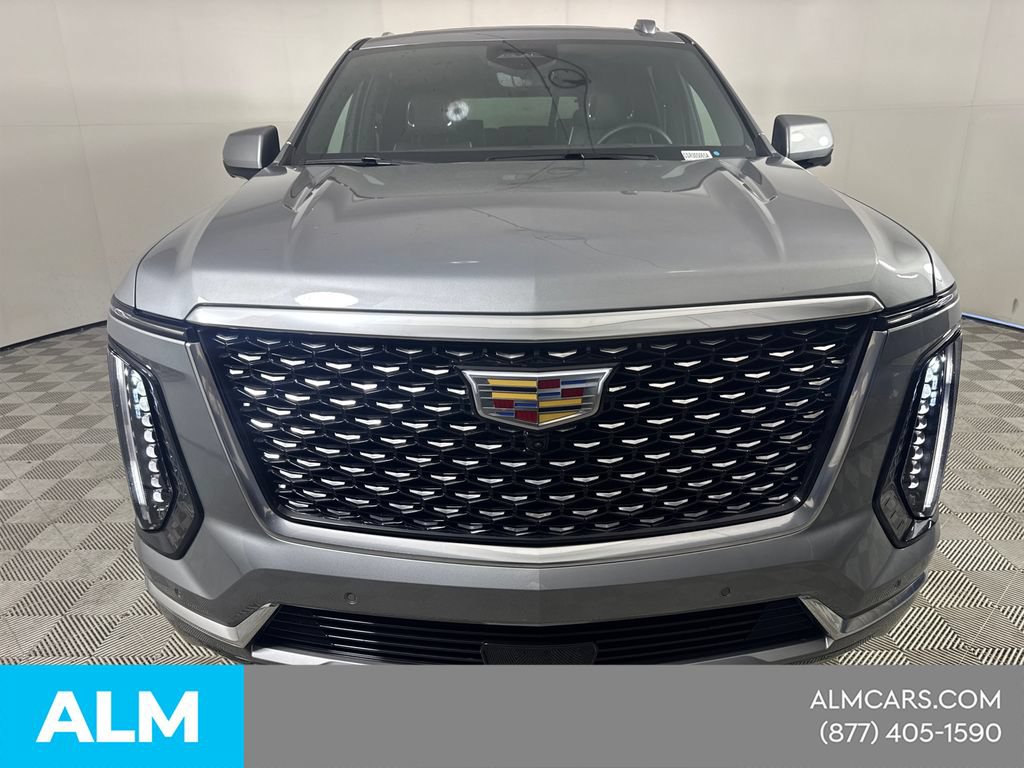 Used 2025 Cadillac Escalade Premium Luxury AWD/4WD image 2