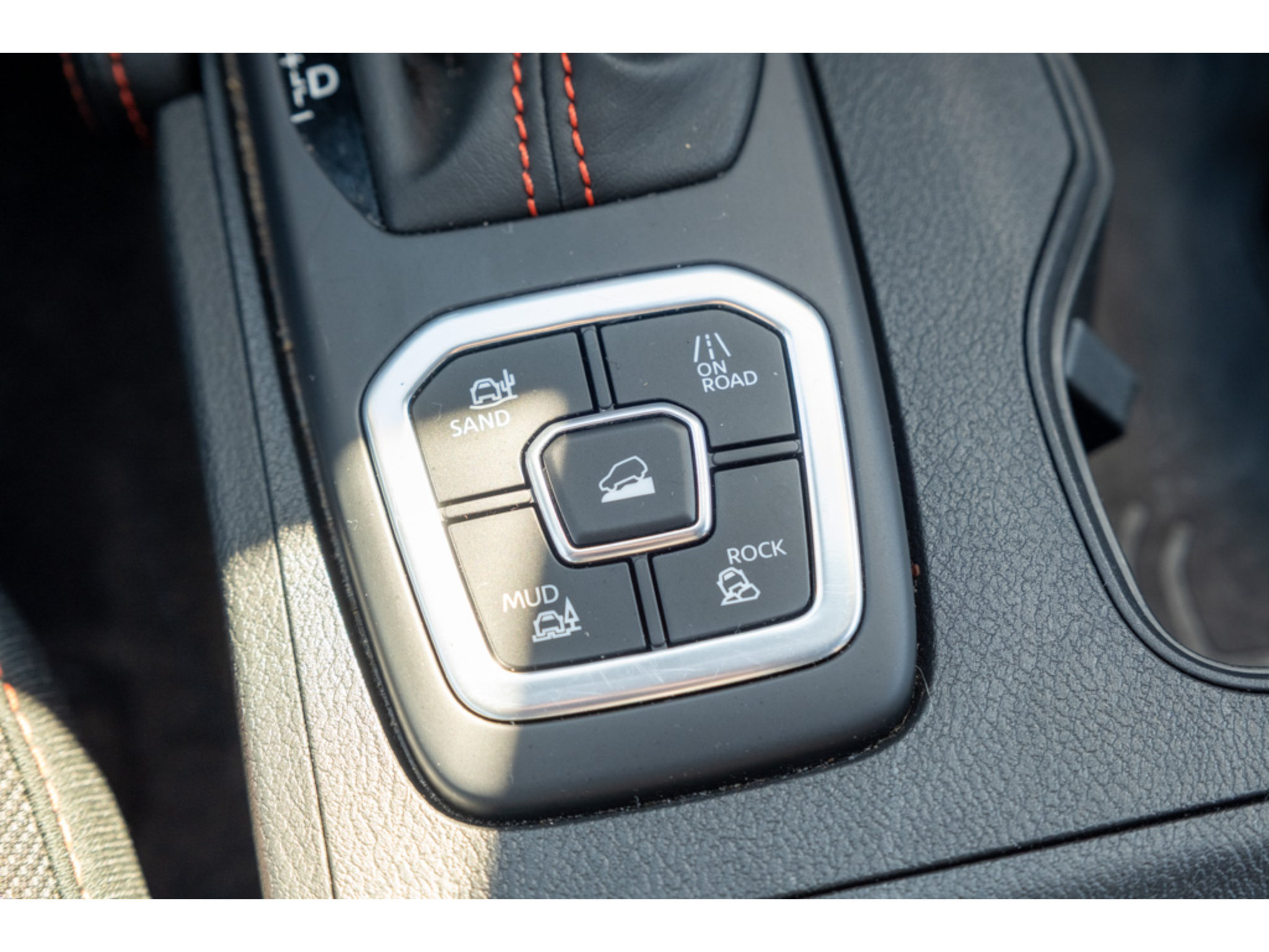 Used 2026 Nissan Frontier PRO-4X AWD/4WD image 26