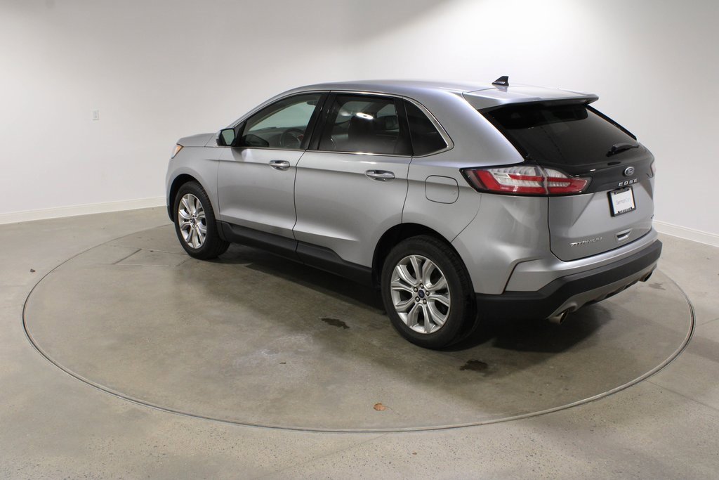 Used 2022 Ford Edge Titanium image 3