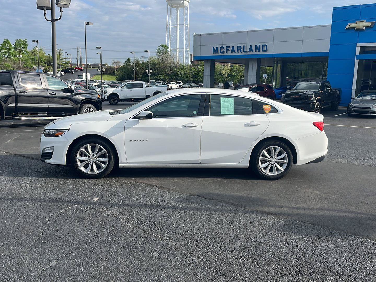 Used 2023 Chevrolet Malibu LT FWD image 2