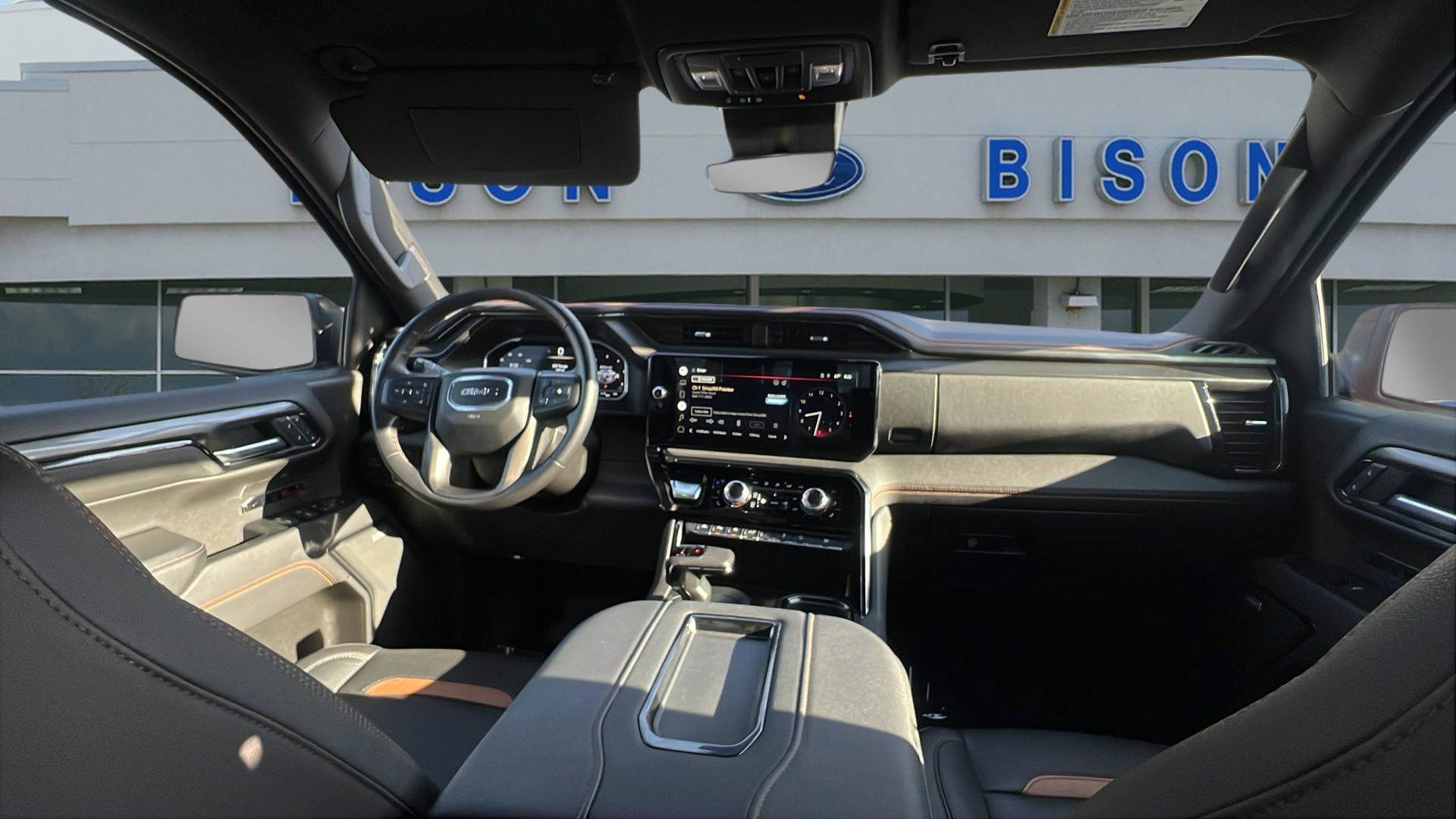 Used 2022 GMC Sierra 1500 AT4 w/ Technology Package image 6