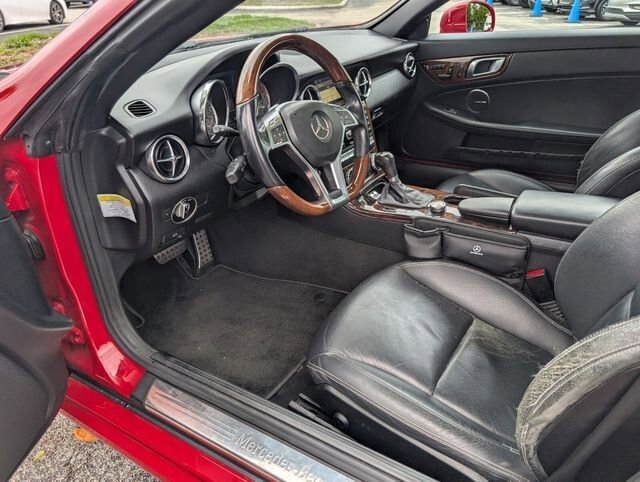 Used 2012 Mercedes-Benz SLK 350 image 12