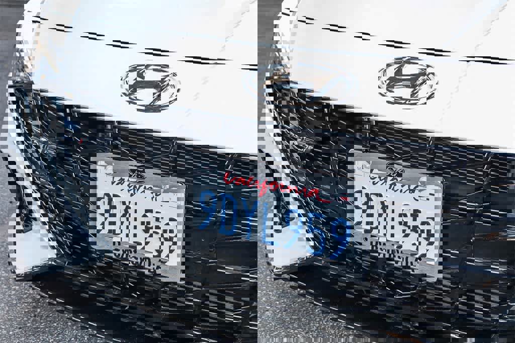 Used 2023 Hyundai Elantra N Line image 5