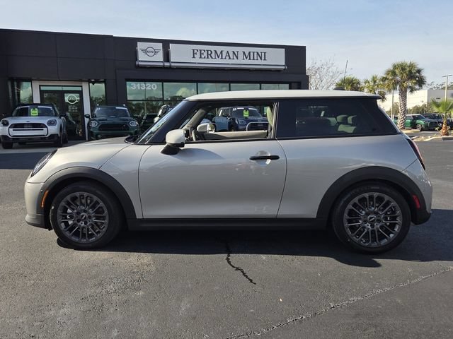 New 2026 MINI Cooper 2-Door Hardtop FWD image 4