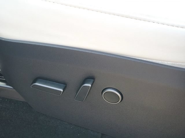 Used 2023 Tesla Model Y Long Range AWD/4WD image 14