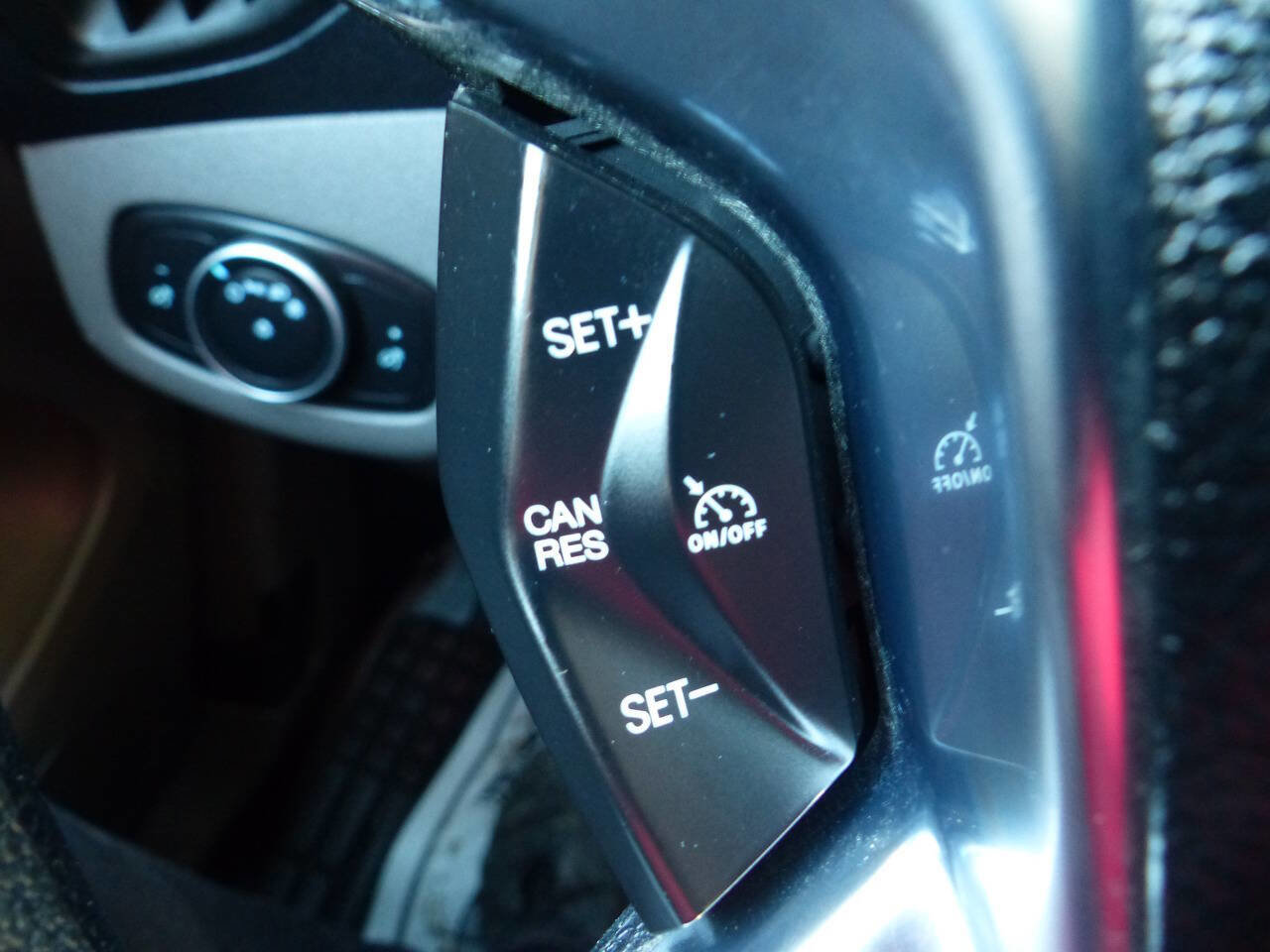 Used 2020 Ford Transit Connect XL image 25