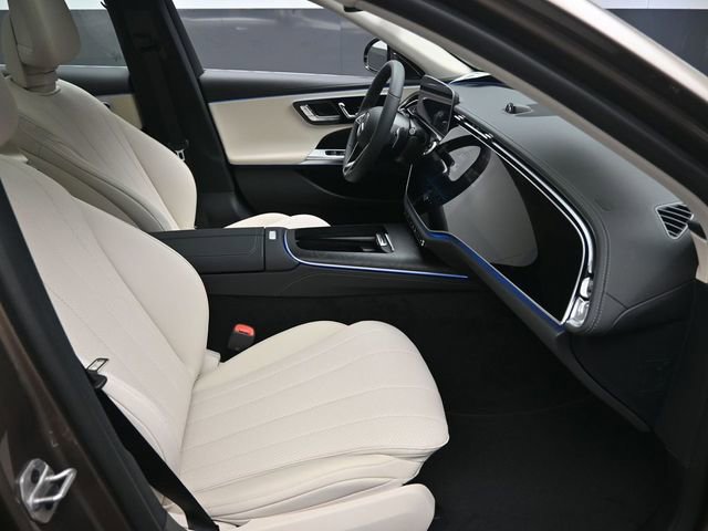 New 2026 Mercedes-Benz E 450 4MATIC Sedan image 32