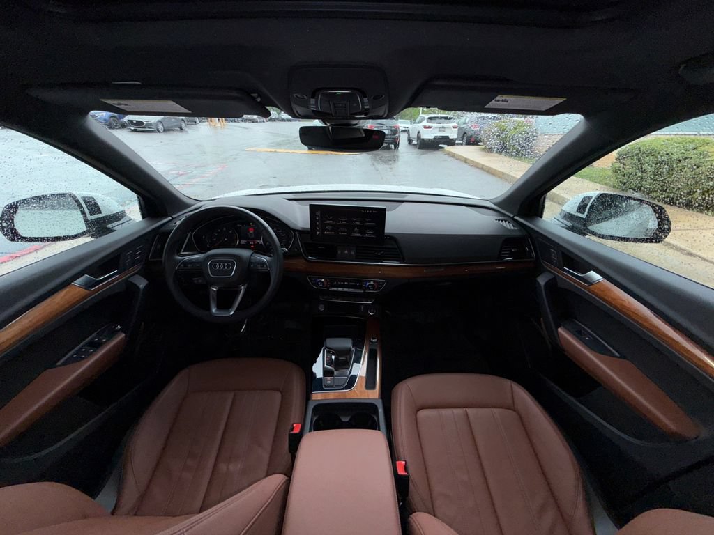 Used 2023 Audi Q5 2.0T Premium w/ Convenience Package AWD/4WD image 21