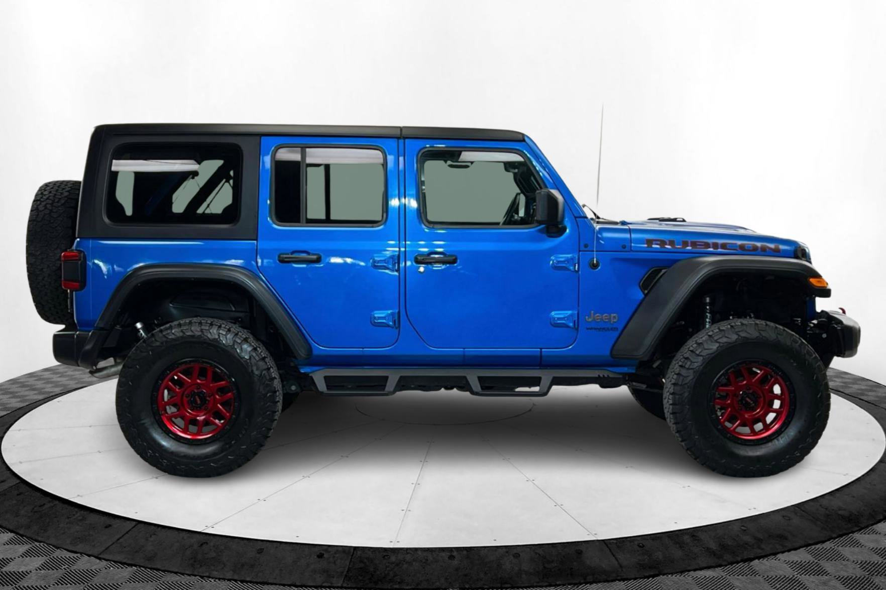 Used 2022 Jeep Wrangler Unlimited Rubicon w/ LED Lighting Group AWD/4WD image 7