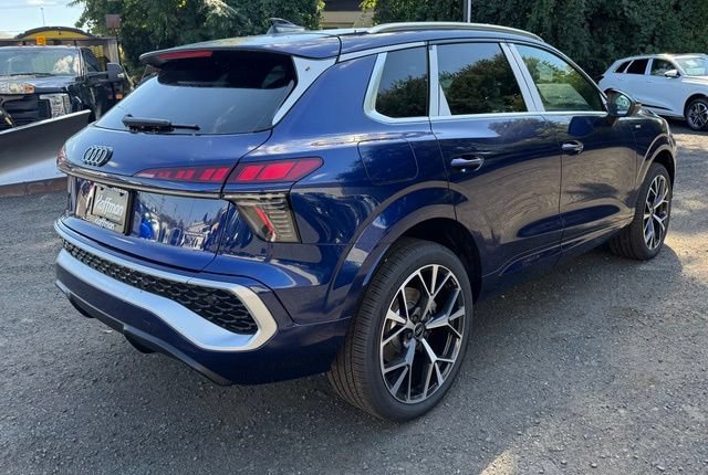 New 2026 Audi Q3 quattro 2.0T AWD/4WD image 8