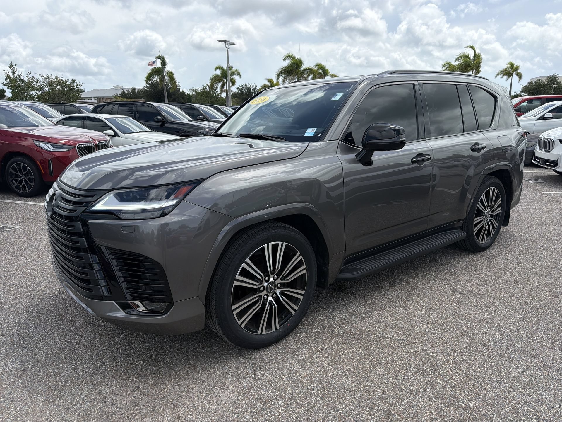 Used 2024 Lexus LX 600 4WD w/ Appearance Package image 8