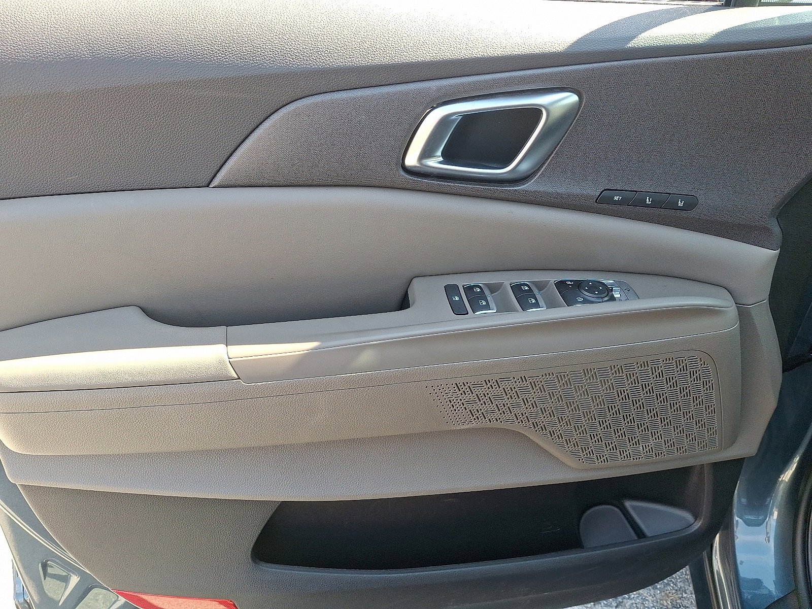 Used 2025 Kia Carnival SX image 13