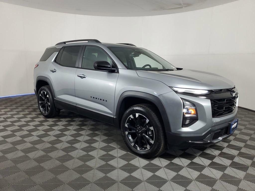 New 2026 Chevrolet Equinox RS FWD image 2