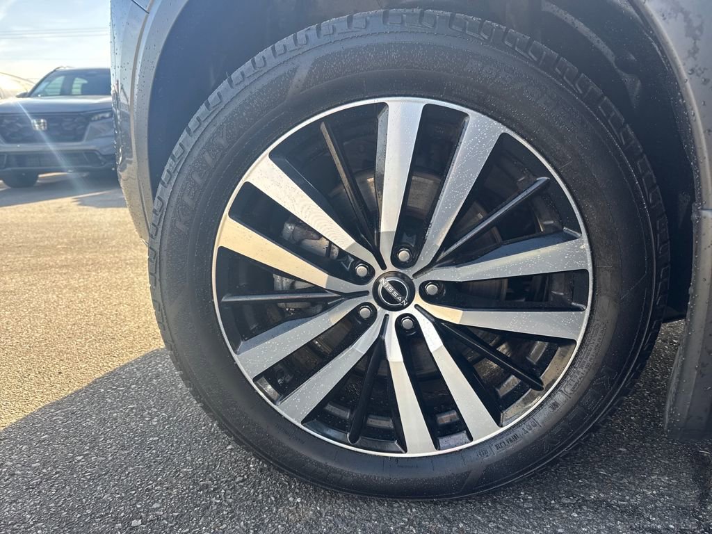 Certified 2024 Nissan Pathfinder Platinum w/ Cargo Package image 28