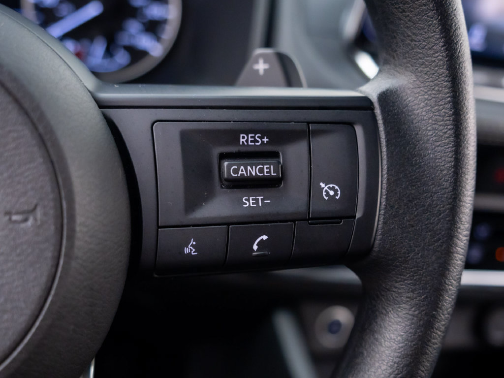 Used 2023 Nissan Rogue S AWD/4WD image 25