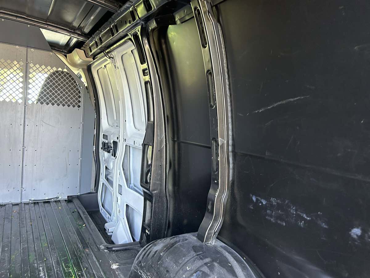 Used 2013 Chevrolet Express 1500 w/ Power Package image 17