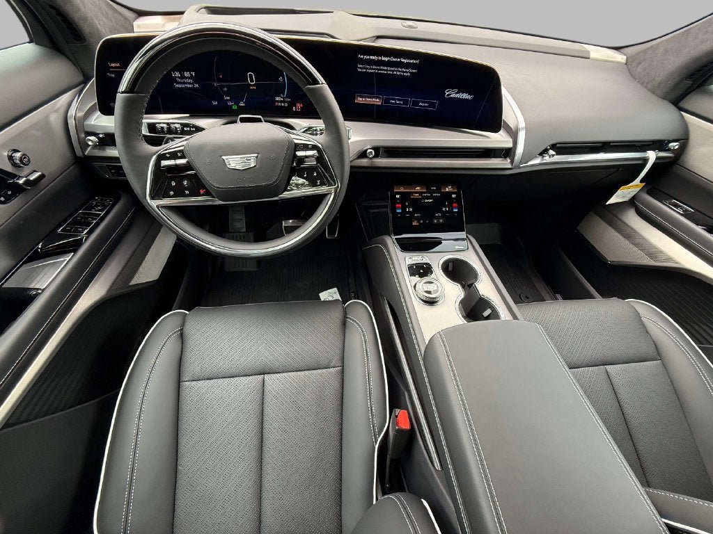 New 2027 Cadillac Vistiq Sport w/ LPO, Floor Liner Package AWD/4WD image 4
